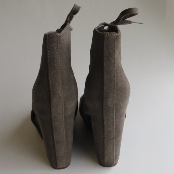 Lucky Brand Nellie WEDGE SUEDE BOOTIE Platform Lace Up PEEP TOE Sz 8.5 M GREY - Picture 4 of 9